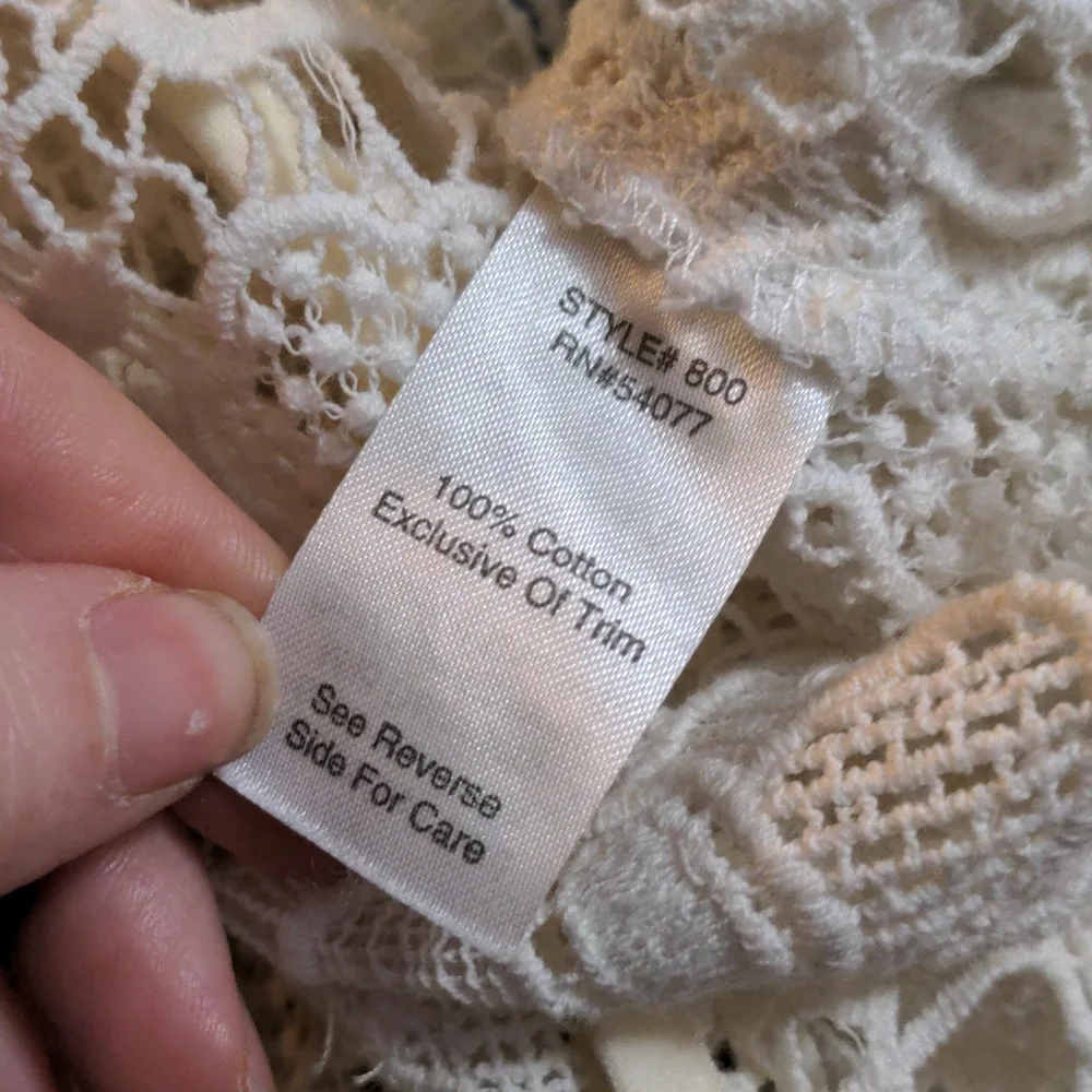 Cabi cotton embroidery peplum - Picture 5 of 6